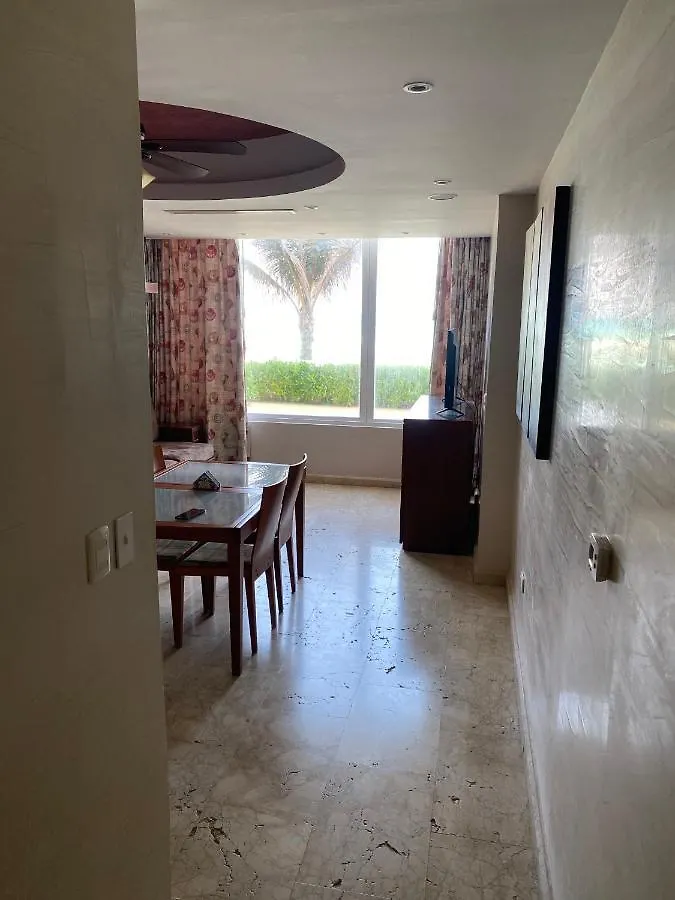 Ocean View Apartments Deluxe Cancún