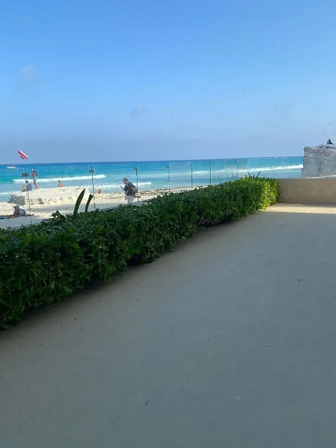 Ocean View Apartments Deluxe Cancún
